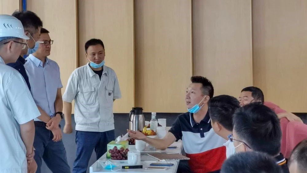 城投地產白總指導工作